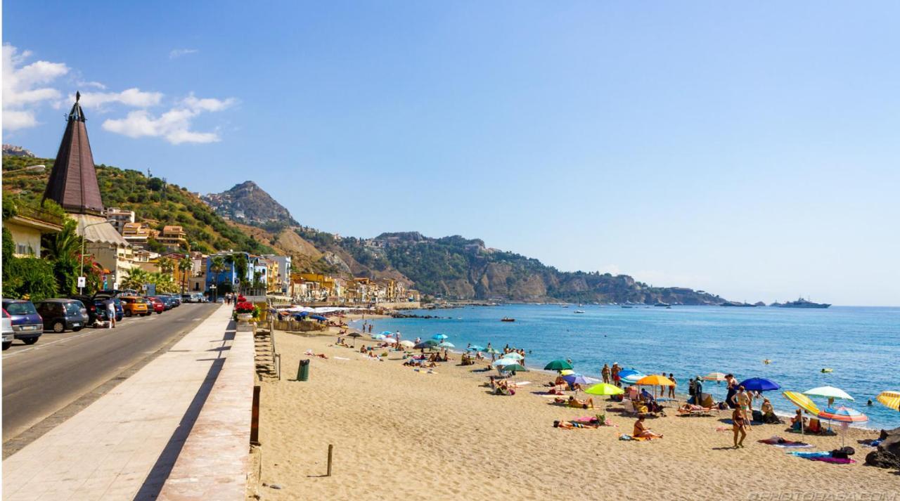 Ferienwohnung Ad Un Passo Dal Mare Giardini-Naxos Exterior foto